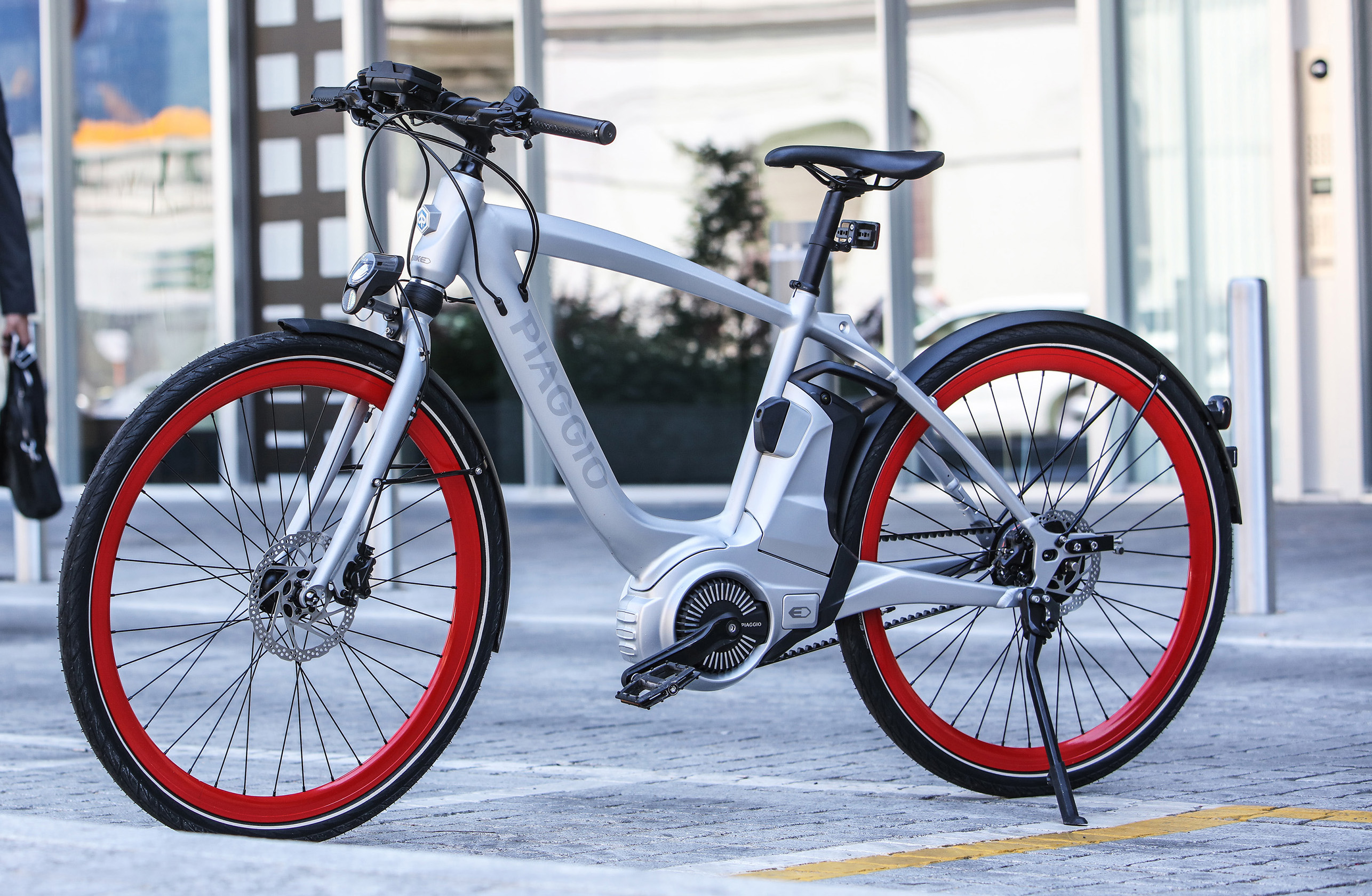 Thorns Åben lukke Wi-Bike el-cykel med unik teknologi og elegant italiensk design