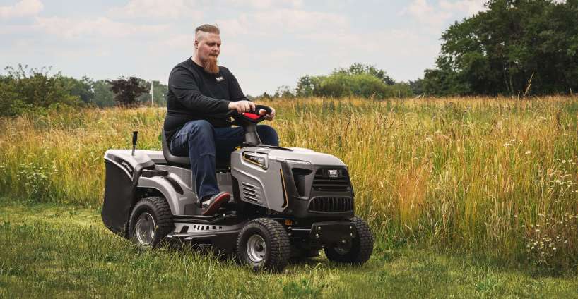 Stærk havetraktor med opsamler og trinløst gear fra TEXAS