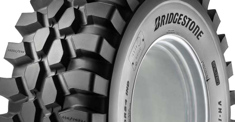 Bridgestone lancerer sit første landbrugs-/industridæk VH-IND, der leverer enestående trækkraft på alle overflader